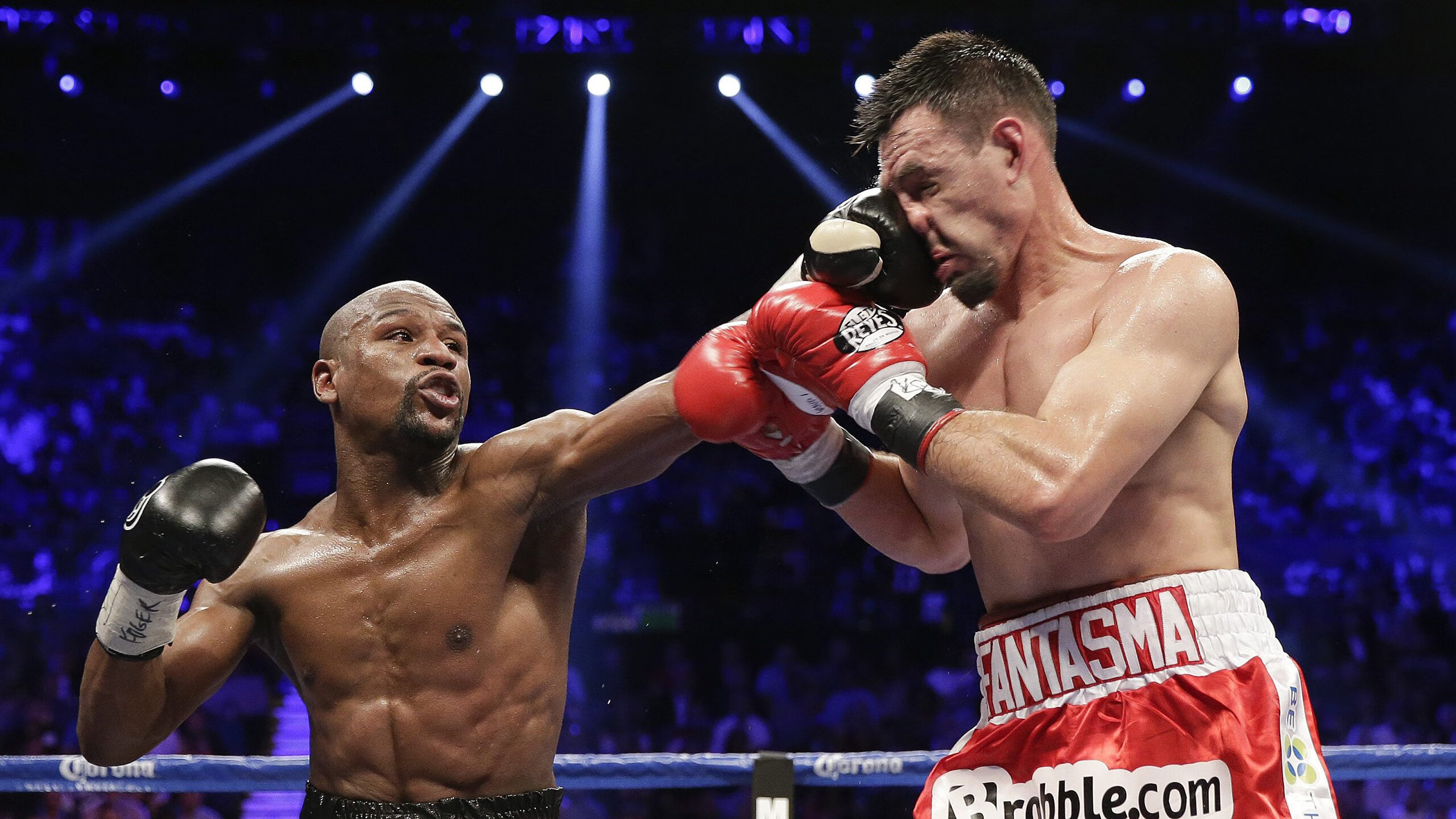 勇士强势击败太阳，库里与穆迪的表现成胜负关键，勇士库里经典比赛